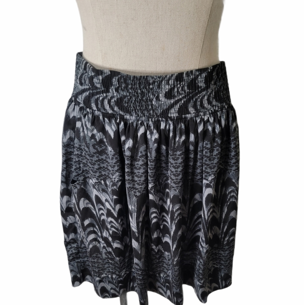 Banana Republic mini skirt size M